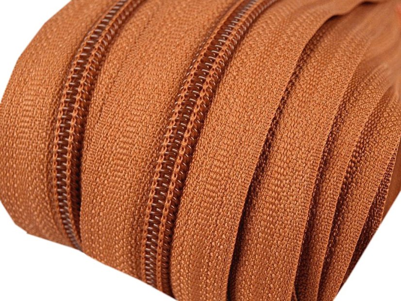 Zip spirálový 5 mm metráž pro jezdce typu POL