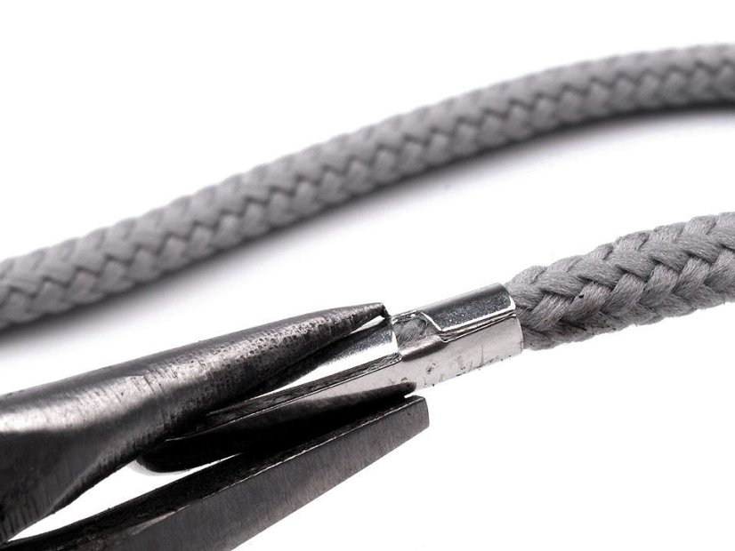 Kovová koncovka na šňůru 4x18 mm hladká