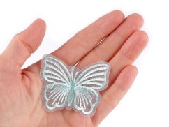 Motýl vyšívaný na monofilu k našití a nalepení