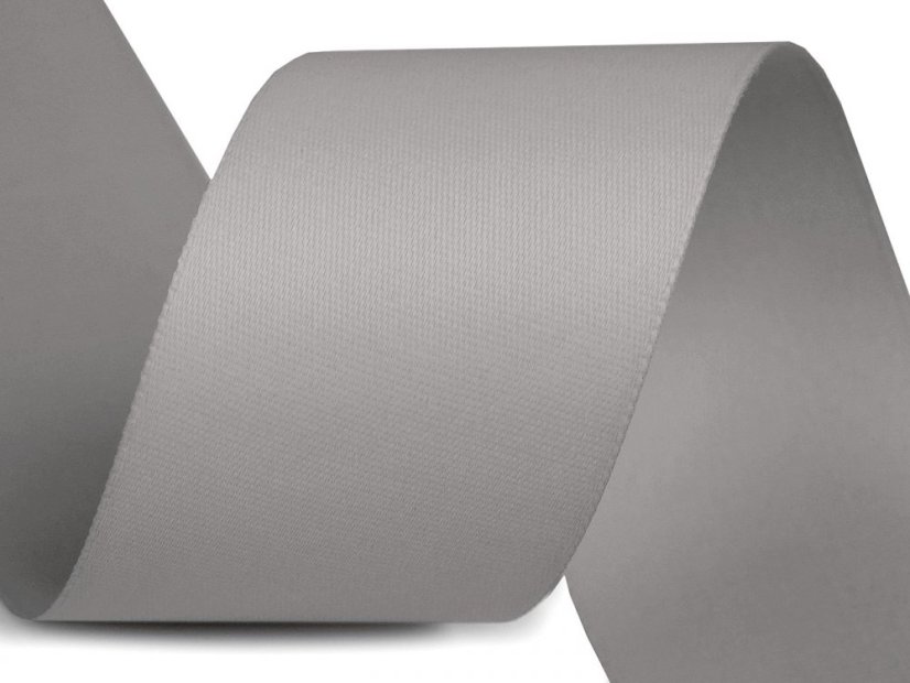 Atlasová hedvábná stuha oboulící šíře 40 mm matná
