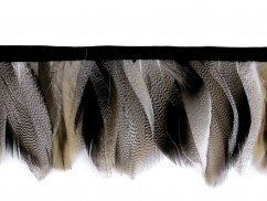 Prýmek - kachní peří šíře 7 cm