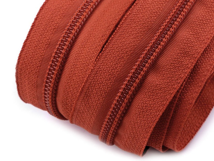 Zip spirálový 5 mm metráž pro jezdce typu POL