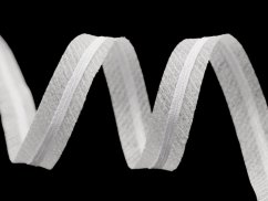 Zažehlovací proužek do švů s tkanicí